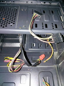 固態(tài)硬盤與機(jī)械硬盤雙硬盤安裝指南 合理接線與配置方法